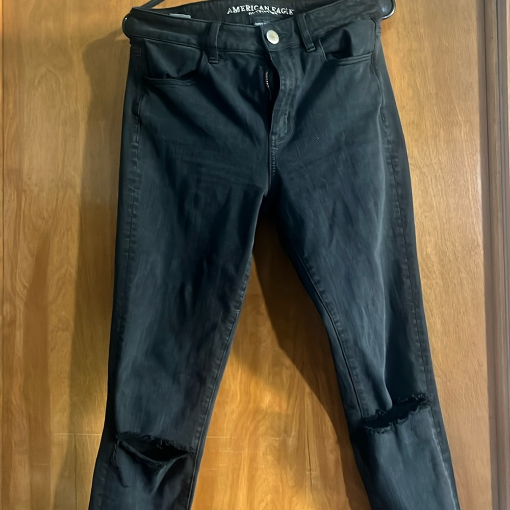 Women’s American Eagle stretchy skinny jeans